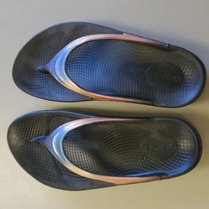 Women's Oofus OOlala Luxe Sandal Calypso size 7 EU38